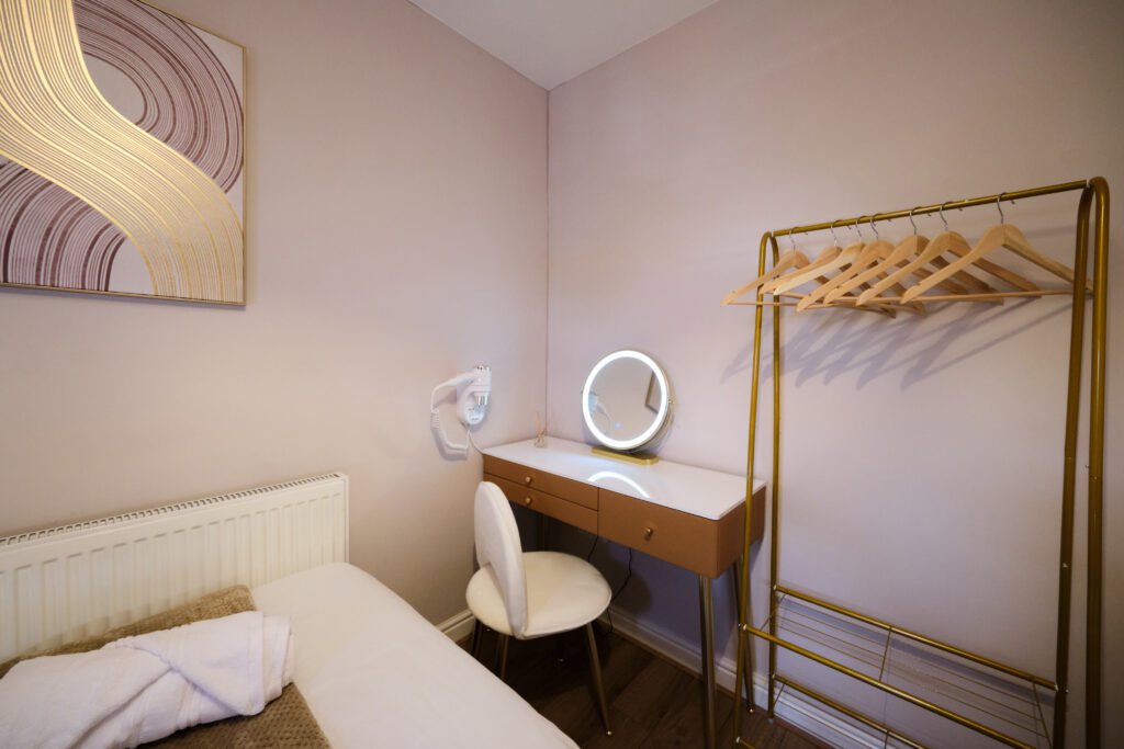 fully furnished in best short-term rental management agency in Coventry